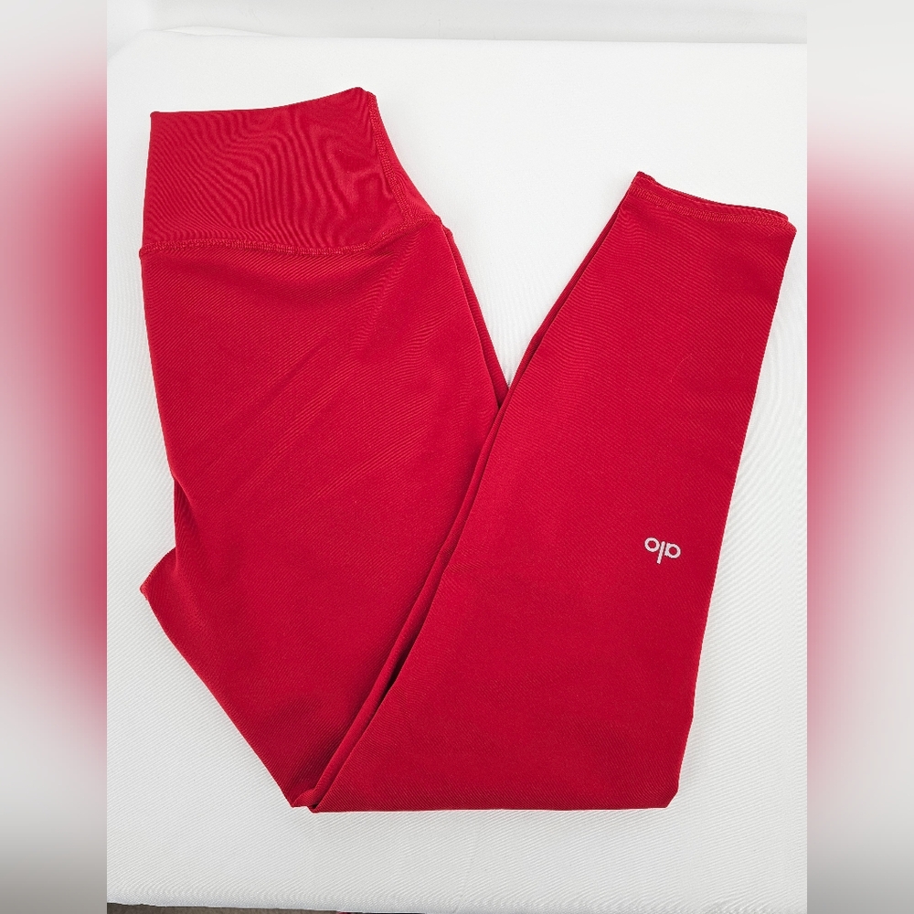 ALO Yoga Airlift 7/8 Legging Red Size Large